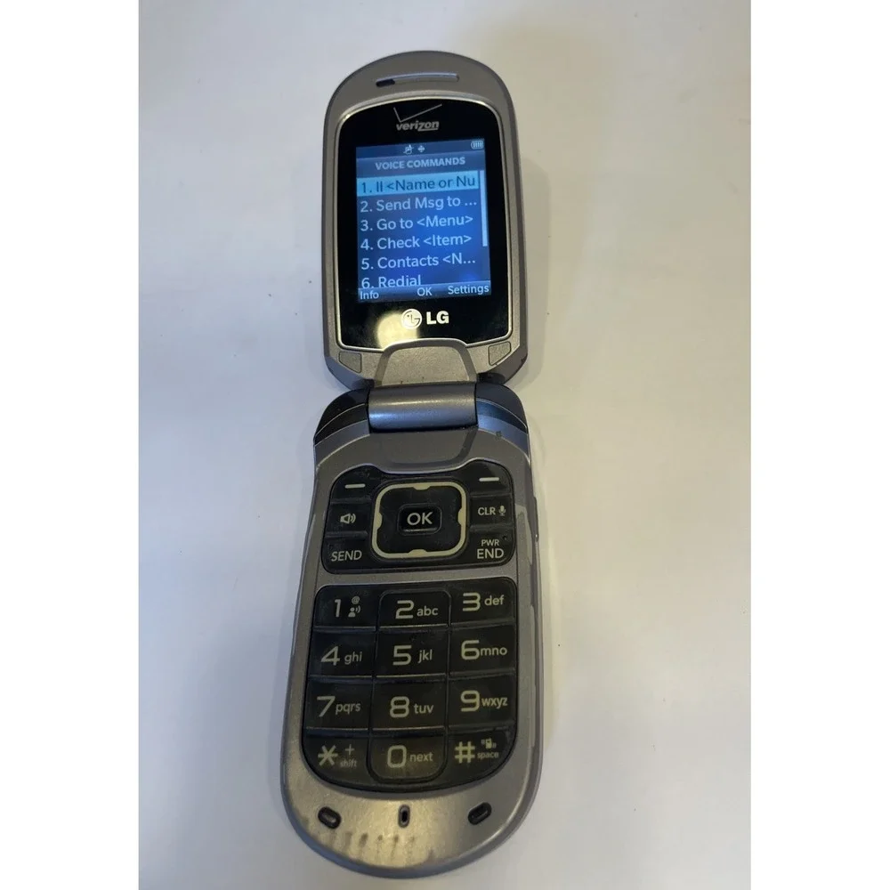 LG Revere 2- Gray (Verizon) Cellular Flip Phone 3G vintage